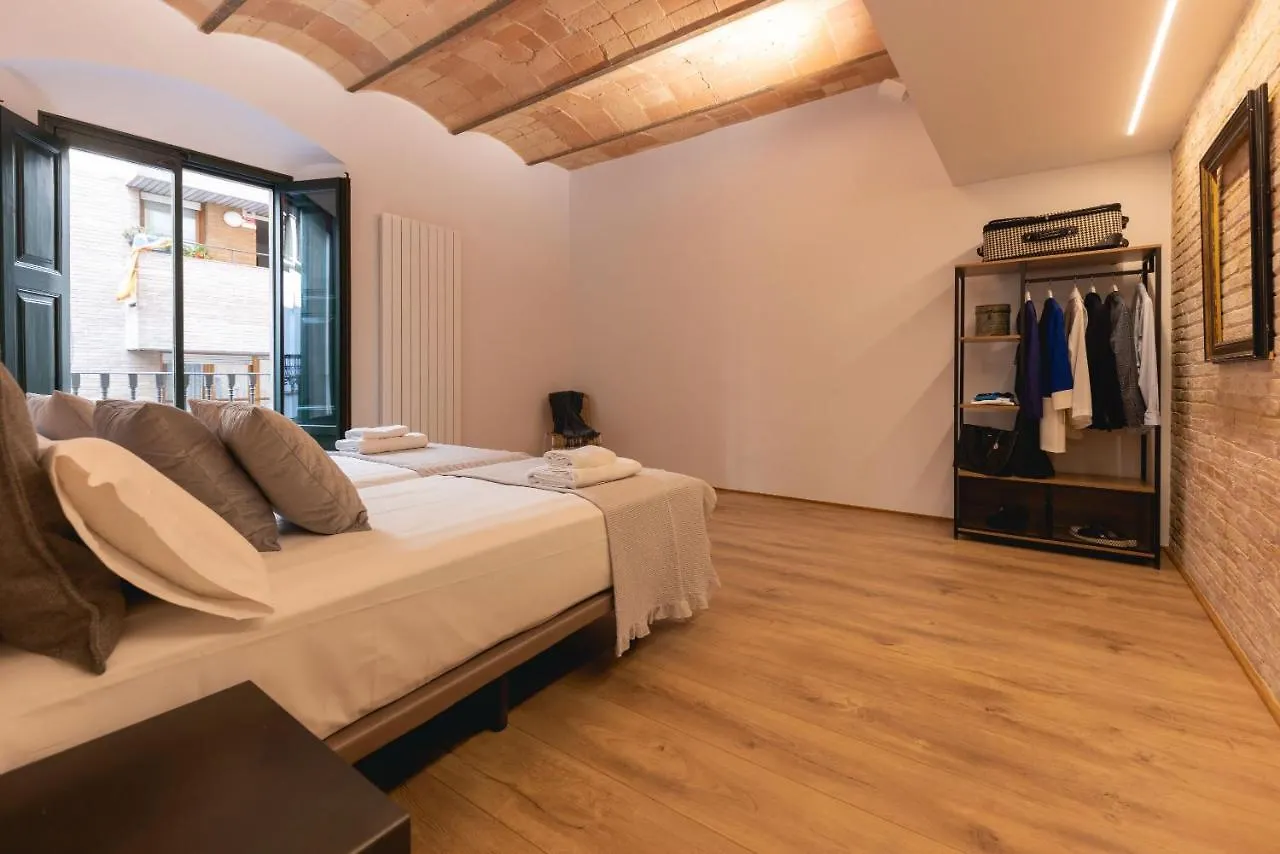 Apartment Bravissimo Placa De La Independencia Garden View, With Large Terrace Girona